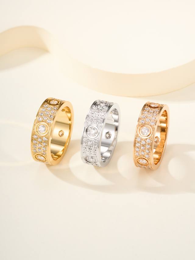 Luxury Product Recommendation: Love Wide Six-Diamond Gypsophila Couple Ring Size