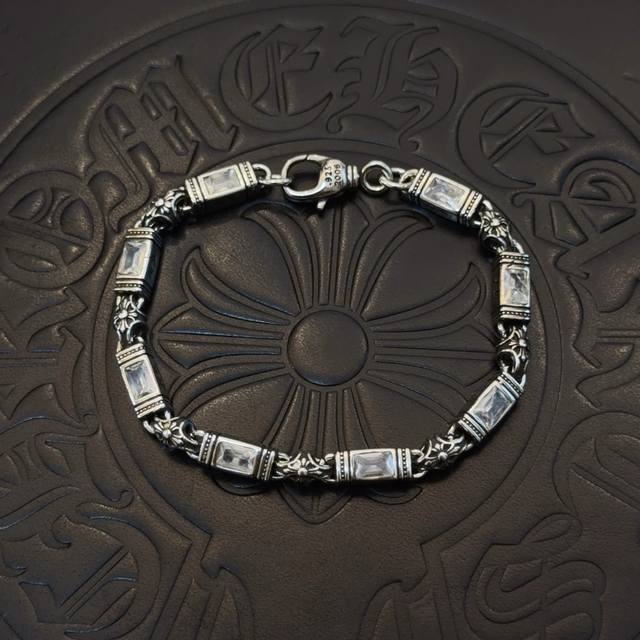 New counter quality Chrome Hearts multi-element white diamond cross bracelet, po