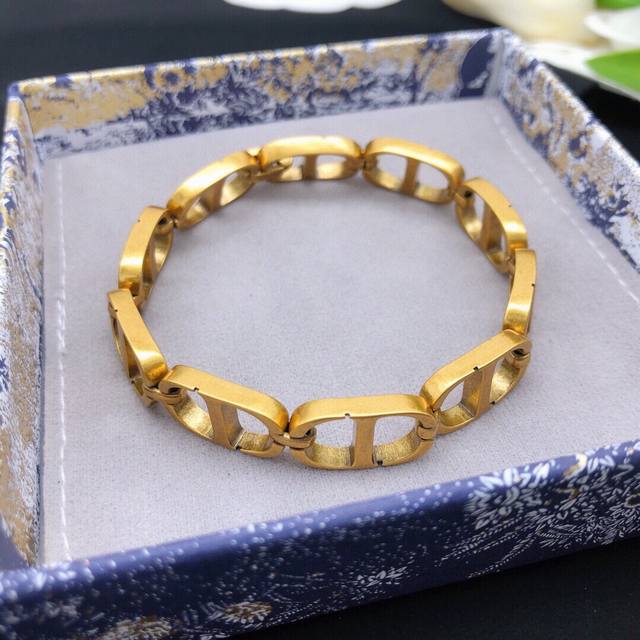 No. Dsl0009 Dior original new product CD letter necklace bracelet high-end quali