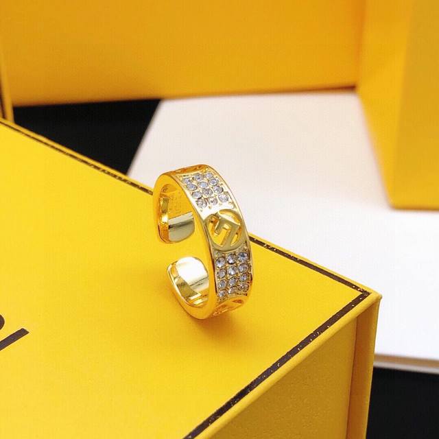No. Fdjz0001 Fendi ring full of stars one size
