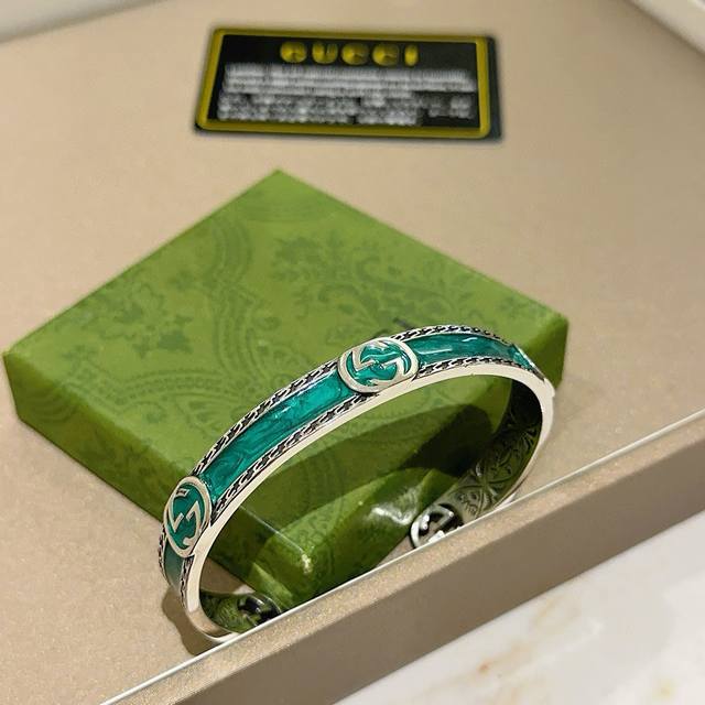 Gucci bracelet, handcrafted, the latest model, a higher-end model, the same as c