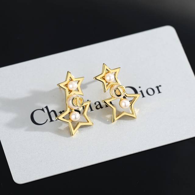 Dior's hot-selling new star earrings are new and not just standard stock. They'r