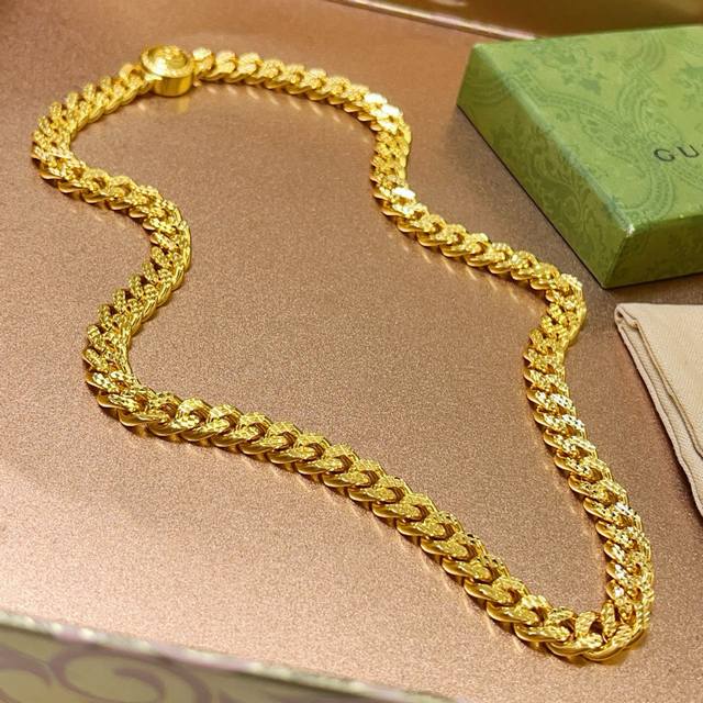 Gucci's latest necklace, featuring a higher-end chain and handcrafted with exqui