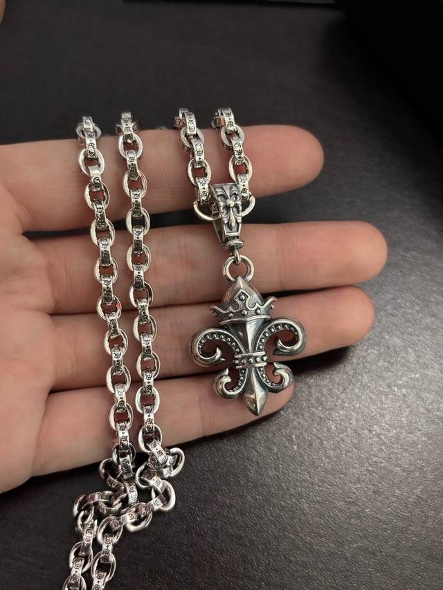Chrome Hearts style letter Scout flower necklace