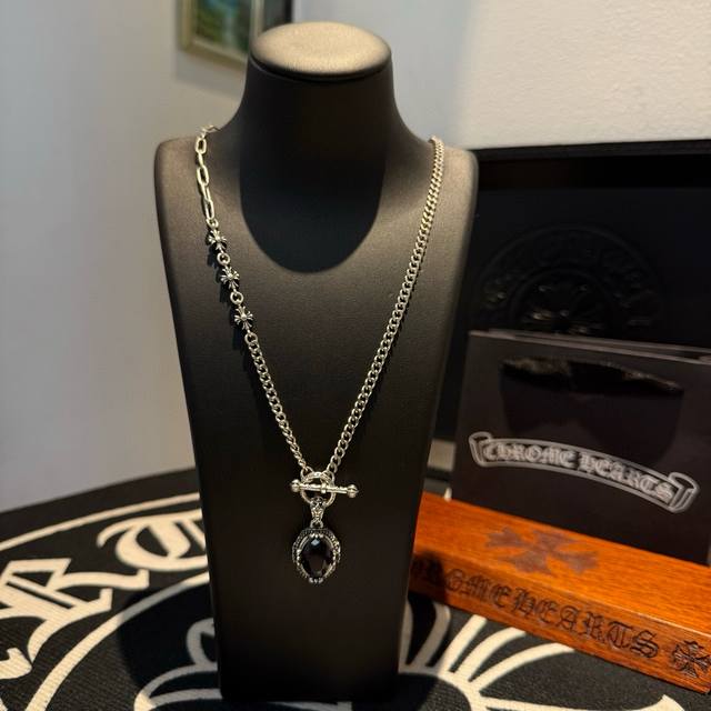New, counter-quality Chrome Hearts cross necklace, featuring a purple diamond pe