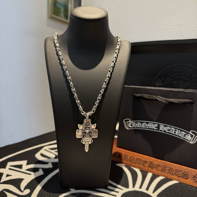 New, counter-quality Chrome Hearts Scout Necklace, triple sword pendant with con