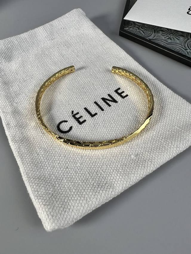Celine animal twist bracelet, brass material, same style as the counter, full of