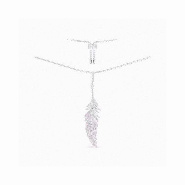 A batch of M Monaco's new silver-white feather necklace is adjustable and hand-s