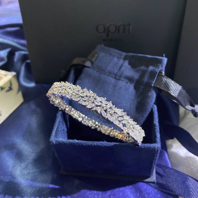 A batch M Aqin same style Festival wide version ice flower silver bracelet for w