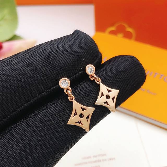 No. Led0350 Lv latest rose gold old flower mini earrings with consistent polishe