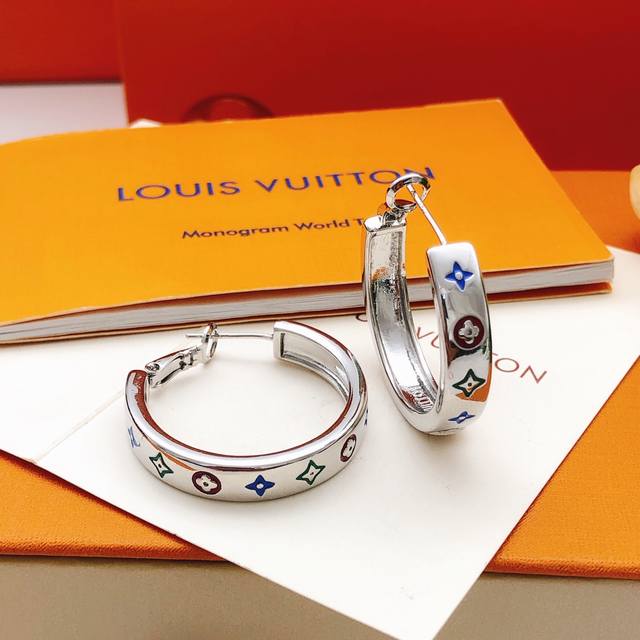 No. Led0356 Lv* Latest moon round earrings consistent Z batch brass material