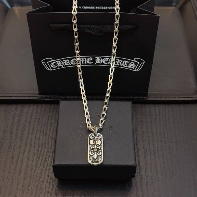 New, counter-quality Chrome Hearts cross necklace, square plaque, and Scout flow