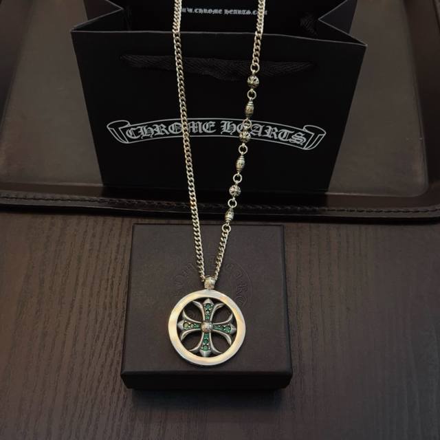 New counter-quality Chrome Hearts cross flower ball necklace hoop green diamond