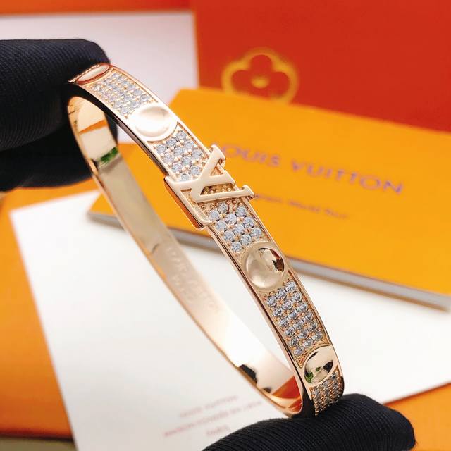 No. Lsz0029 Lv*Latest rose gold star bracelet consistent Z batch brass material