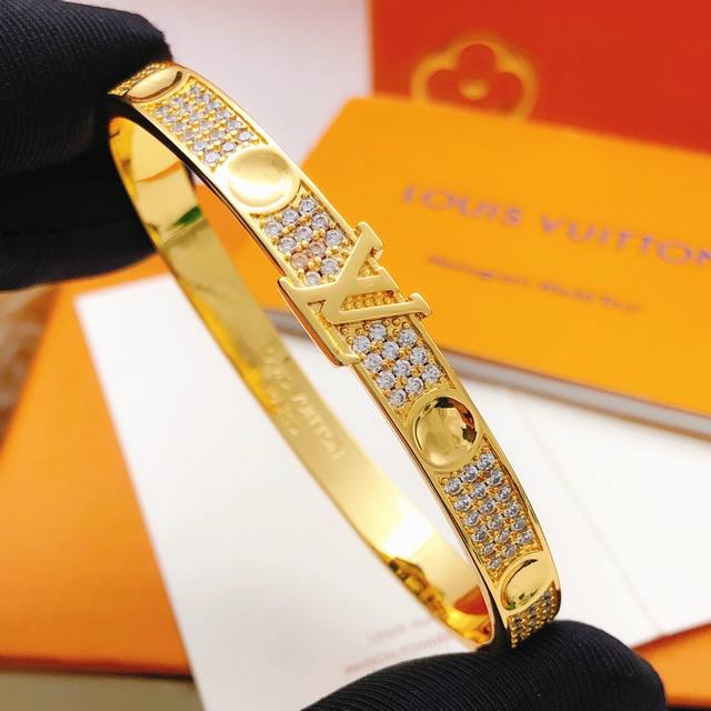 No. Lsz0030 Lv* Latest model star bracelet consistent Z batch brass material