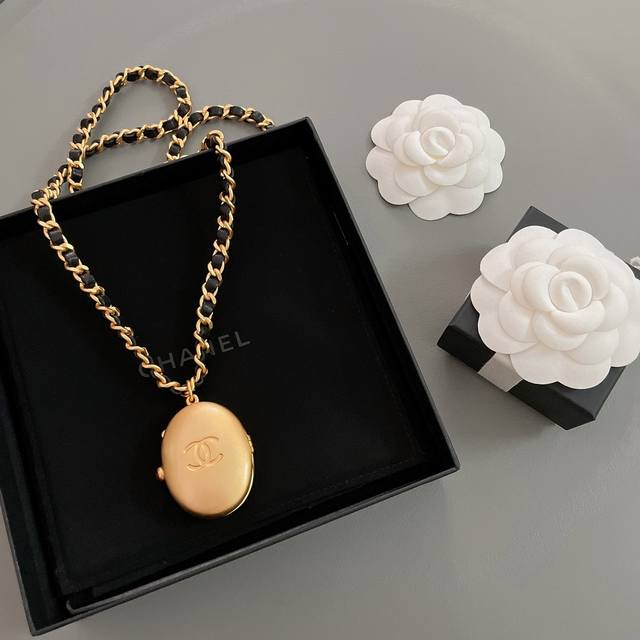 Our vintage pocket watch necklace is limited to just 50 pieces! Quantity is limi