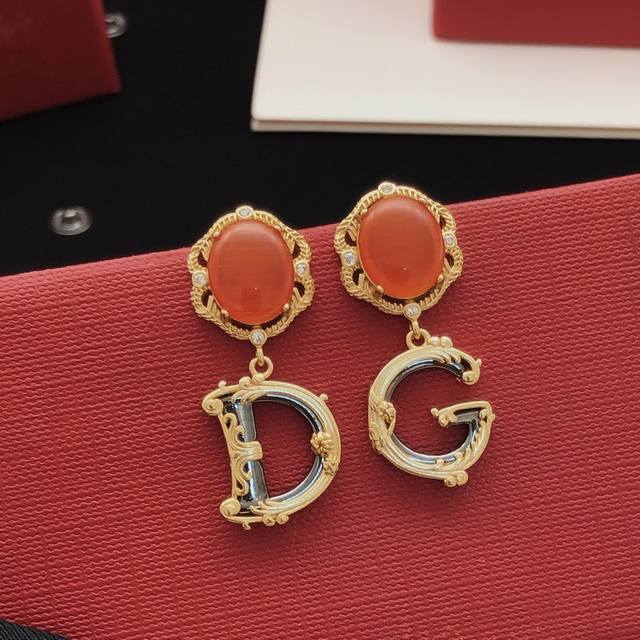 No. Dged0037 Dg*Latest red gemstone earrings consistent with Z batch brass mater