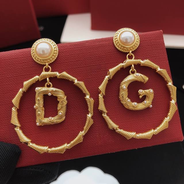 No. Dged0038 Dg*Latest round earrings consistent with Z batch brass material