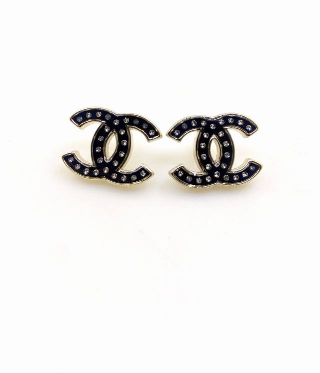 Chanel latest black and white diamond Cc earrings consistent with the Z batch br