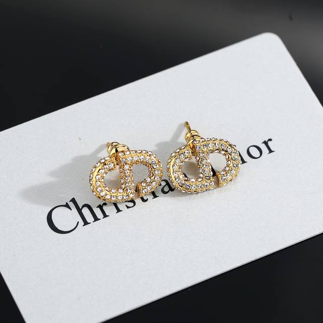 Dior's best-selling earrings are now available in retro styles with the letter "