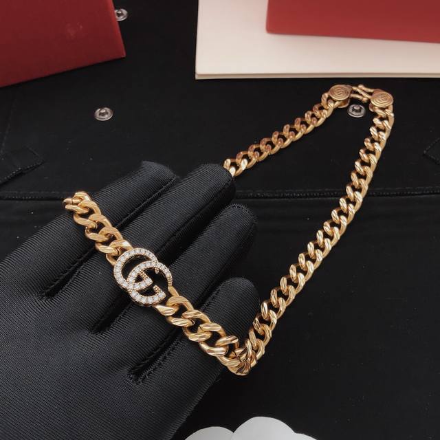 No. Gsl0065 Bracelet No. Gxl0097 Necklace Gucc* Latest antique gold necklace bra