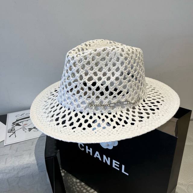 Miumiu new hat, hollow hat, head circumference 57cm DDD