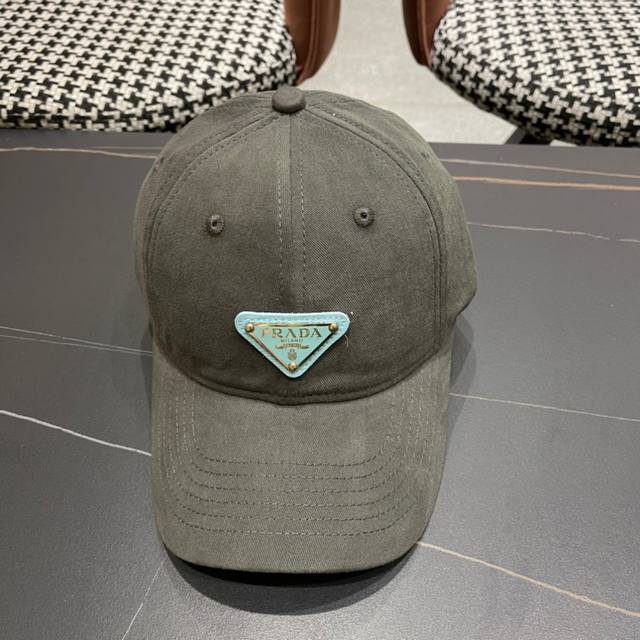 Prada 2025 new style baseball cap, men's and women's baseball cap, high-end cust
