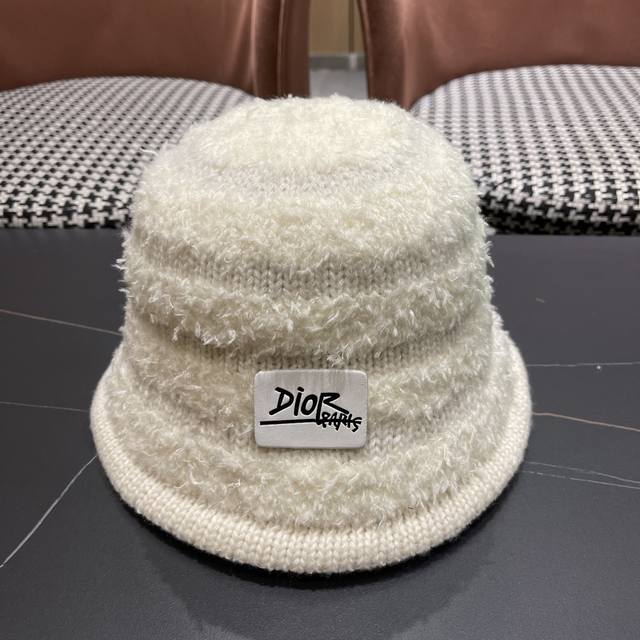 Dior winter cashmere bucket hat women's autumn and winter outdoor travel hat ne