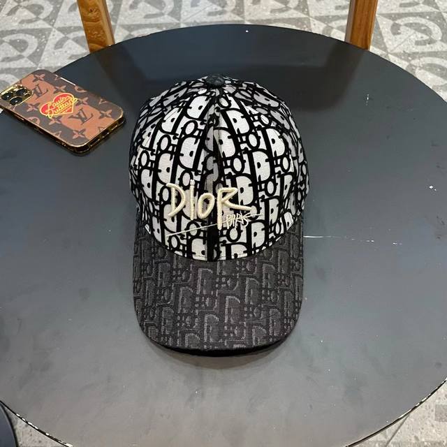 Dior new original baseball cap, Dior embroidery, the same style as celebrities,