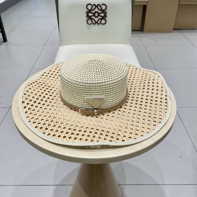 Prada 2025 high-quality new straw hat, a must-have for going out and easy to mat