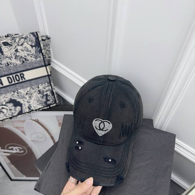 Run VolumeXiao Chanel ~ New baseball cap, sweet and cool personality! DDD