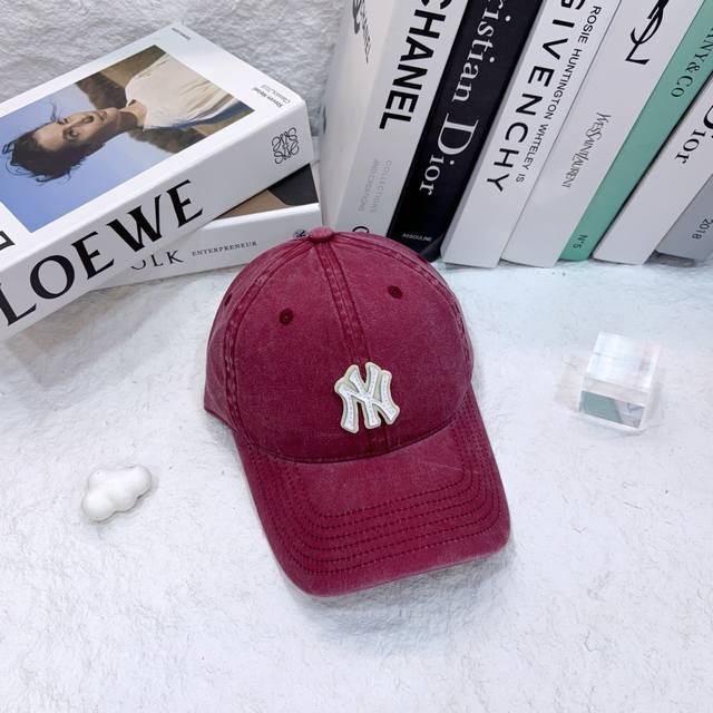 Running volume Mlb in stock! New hat shape is super good, classic baseball cap
