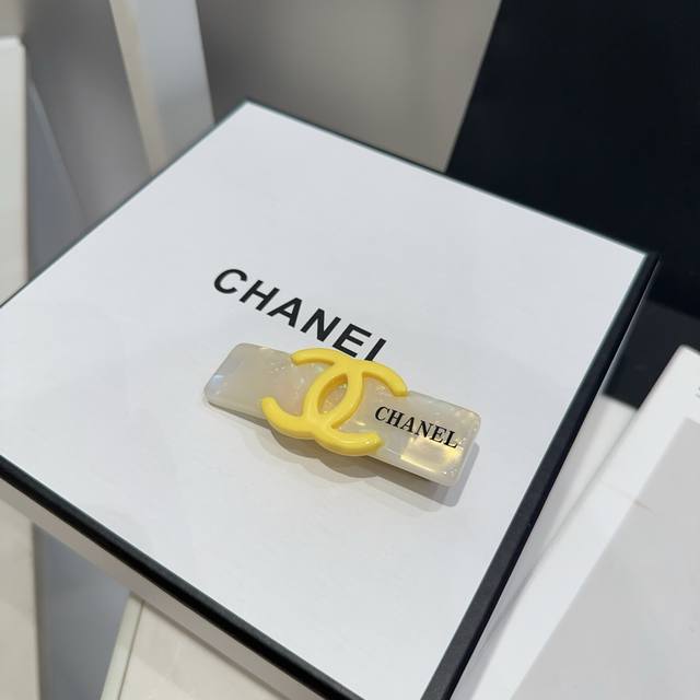 with box single Chanel Chanel latest small duckbill clip, simple and practical,