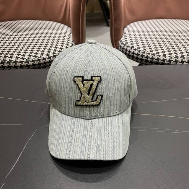 Lv Louis Vuitton 2025 baseball cap, very classic classic, popular retro beauty,
