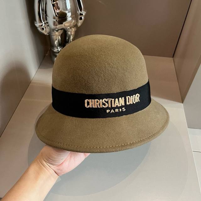 Dior Dior autumn and winter new wool bucket hat, 100% wool fabric, head circumfe