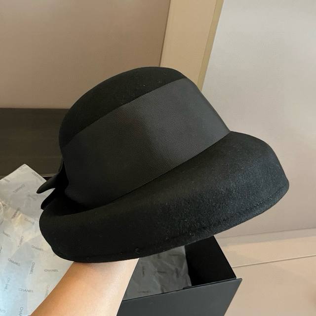Miumiu new all-wool bucket hat, lantern hat, 100% wool% head circumference 57Cm