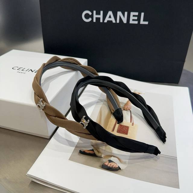 comes with boxCeline Arc de Triomphe new headband, fashionable and versatile! A