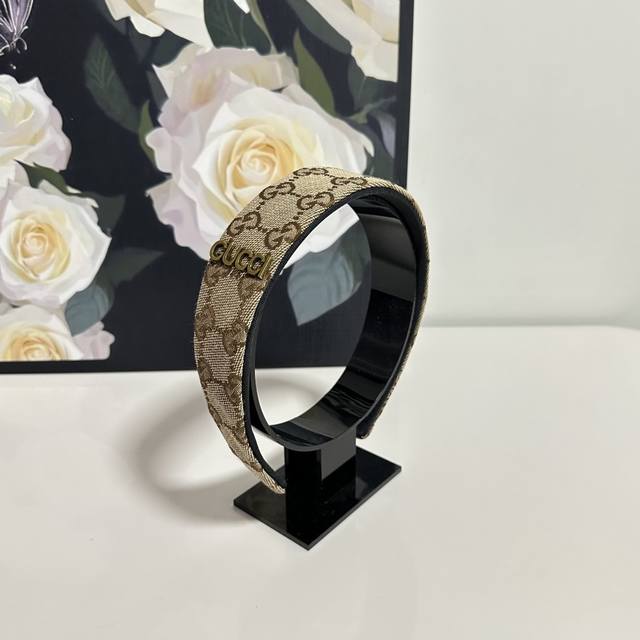 Special counter packaging Gucci latest headband# Trust me! This is a must-have i