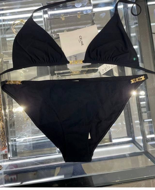 Celine's new swimsuit is a must-have for fashionistas! It looks great in person!