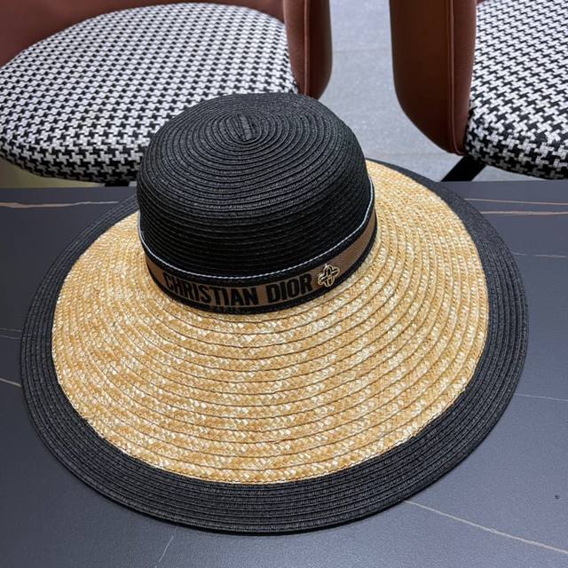 Dior Dior spring and summer new large brim straw hat is simple and generous, a v