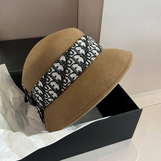 Khaki Dior Dior autumn and winter new woolen basin hat, 100% wool hat, % head c
