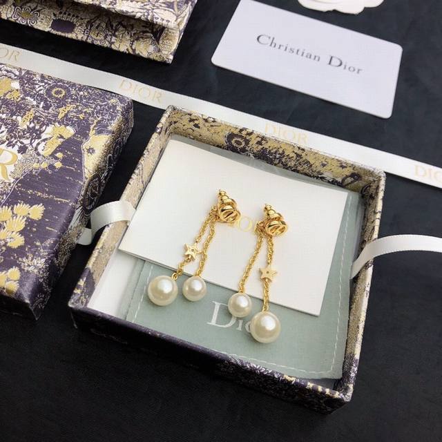 New product original goods new Dior Dior tassel pearl earrings counter consiste