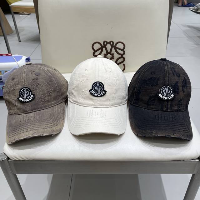 Moncler autumn new baseball cap, fashionable street style, very good style, the