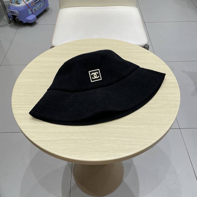 Chanel-Autumn new bucket hat, classic Chanel style head circumference 57cm~ DDD