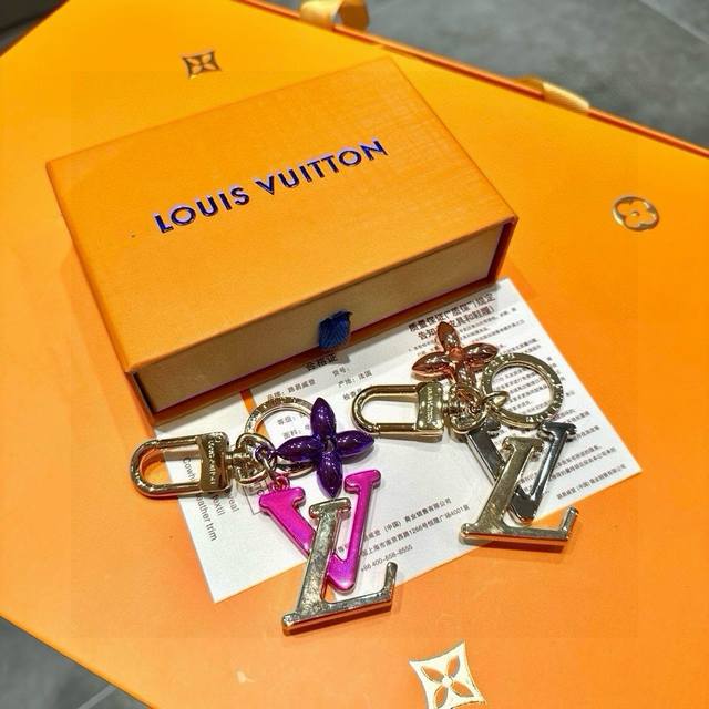 Original image and packaging. Louis Vuitton official website M68197 Twist bag c