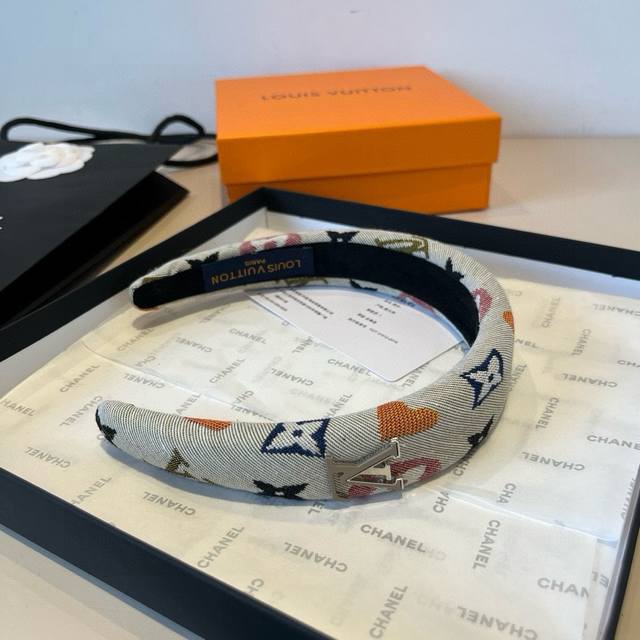 Lv Louis Vuitton new presbyopic headband DDD