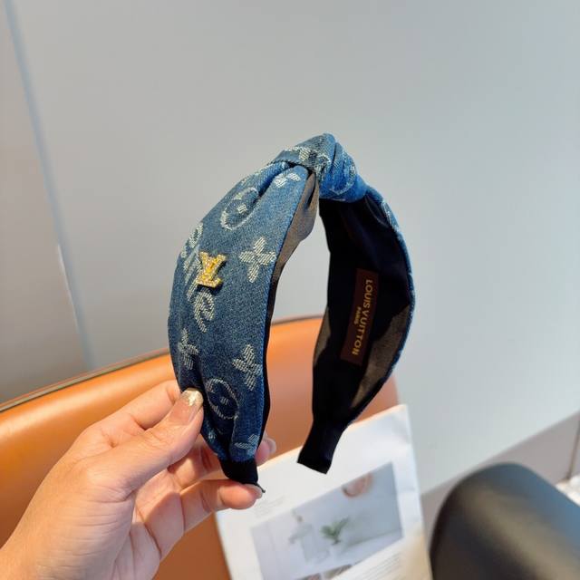 with packaging Lv Louis Vuitton classic new middle knot wide version headband,