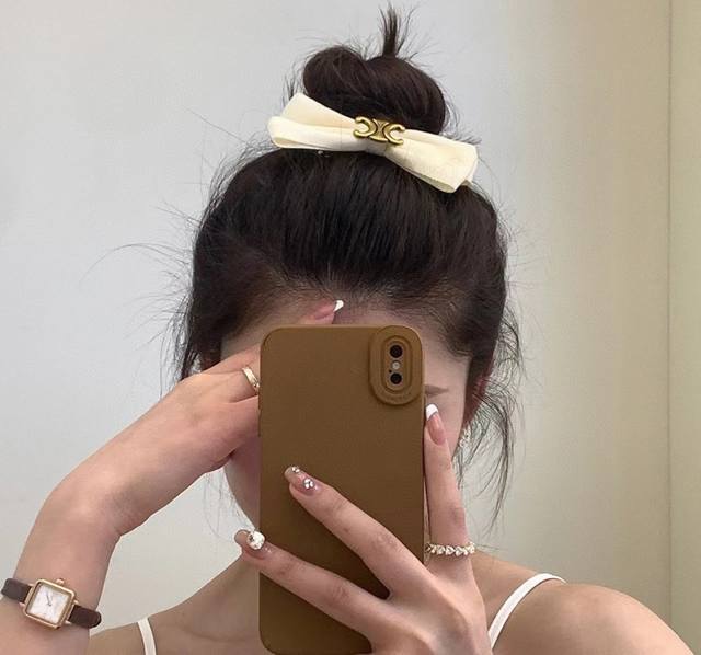 with packaging Celine Arc de Triomphe new hair clip, classic letter big bow spr