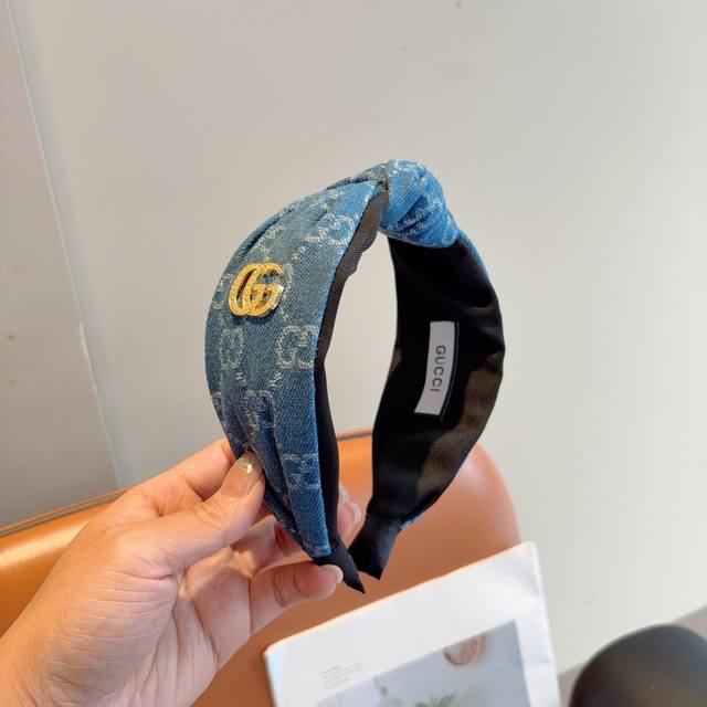 with packaging Gucci classic denim monogram wide-brimmed headband, a must-have