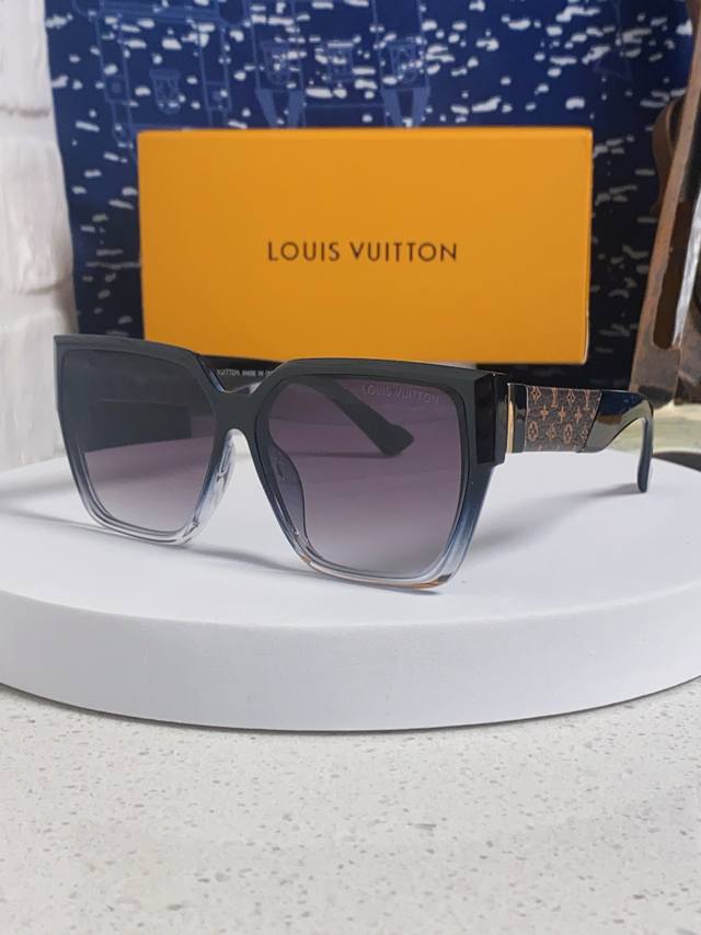 Lv Louis Vuitton 2025 new Korean version square oversized frame small face polar